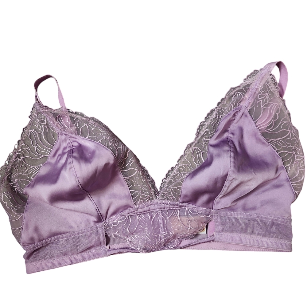 Gabifresh x Playful Promises collab lavender‎ lace bra cutouts size 14